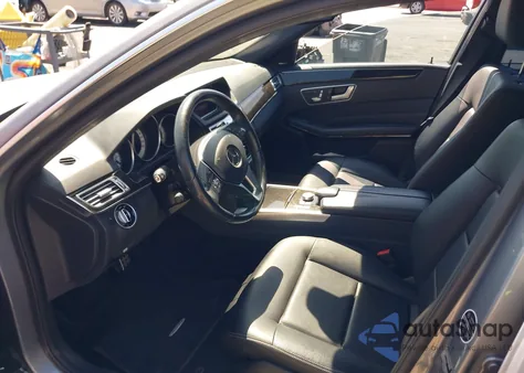 2014 Mercedes-Benz E 350 z USA, uszkodzony, nr VIN WDDHF5KBXEB006497